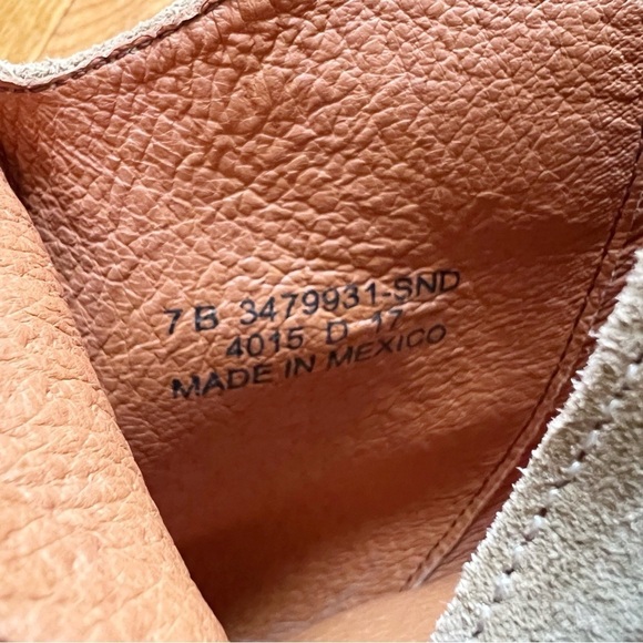 Frye Women's Nora Stud Zip Short Ankle Booties in Sand Size 7B Italian Suede - Picture 12 of 12